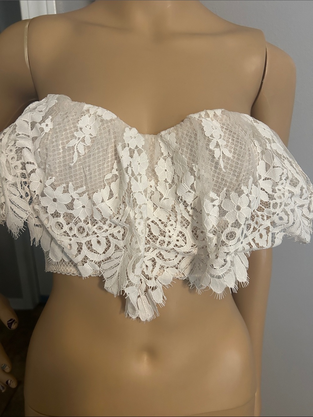 Victoria's Secret Cream Lace Strapless Bralette / Halter Top  NWT